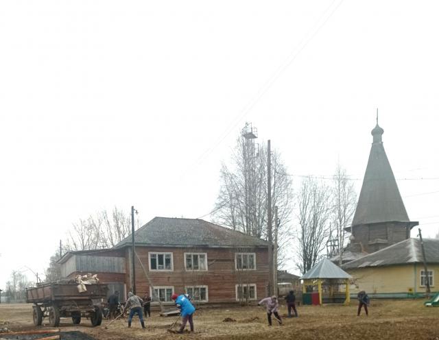 Майские уличные акции в Верхней Уфтюге