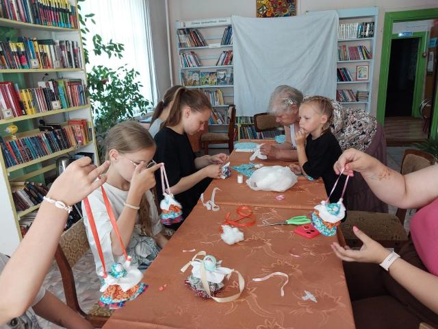 &laquo;Неделя семьи&raquo;: тепло традиций и связь поколений в Пермогорской библиотеке