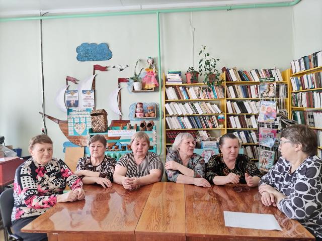 Интеллектуальная игра &laquo;Язык душа народа&raquo; в Комаровской библиотеке